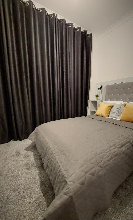 Ferienwohnung Modern&Bright, G/F, 1BR APT. Real Hidden Gem Hamilton Exterior foto